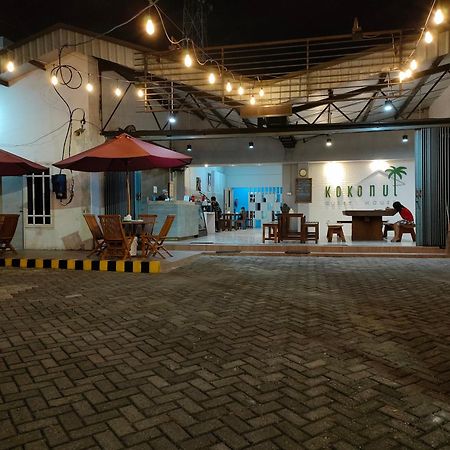 Kokonut Guesthouse 泗水 外观 照片